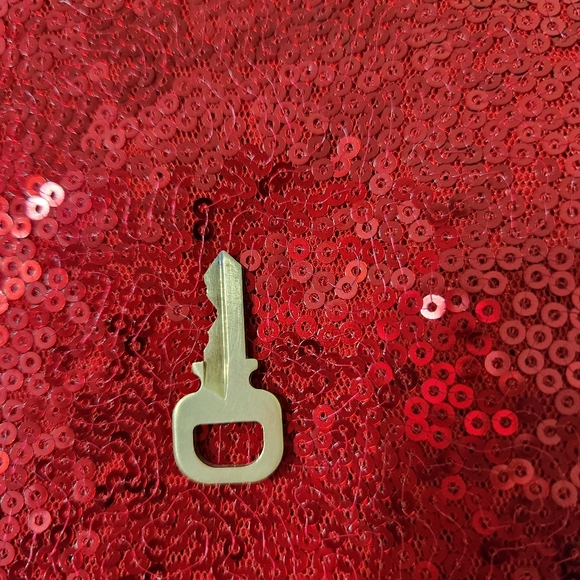 Louis Vuitton Goldtone Lock and Key Number 305 - Picture 5 of 8